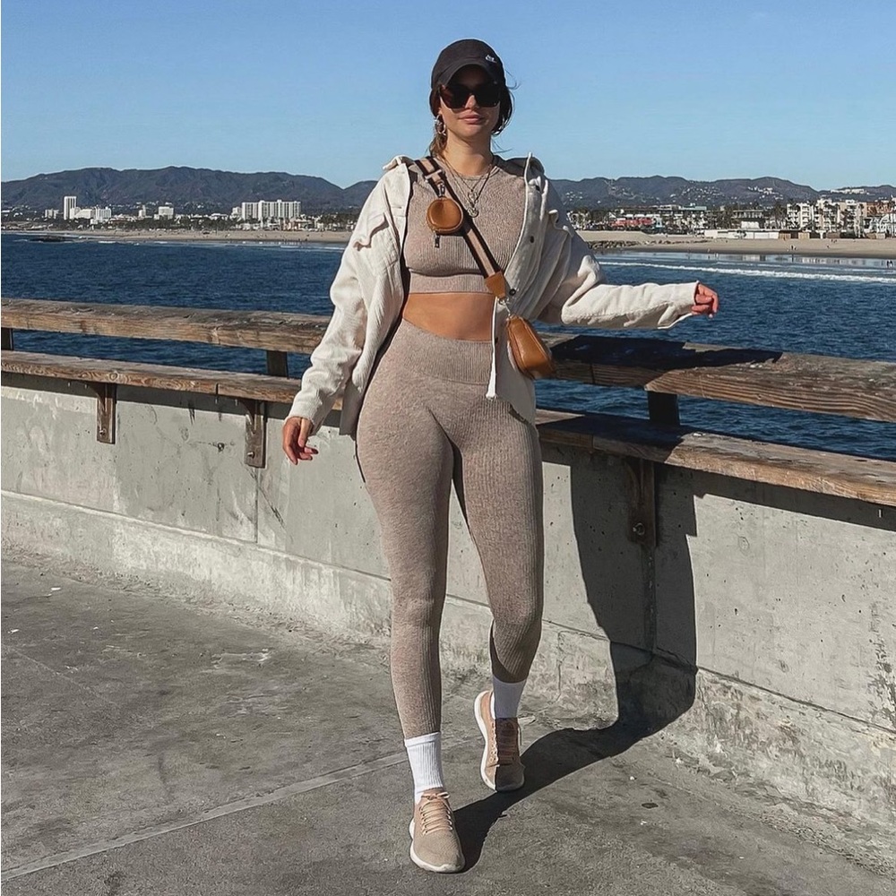 Lilias Active Ribbed Knit Leggings Taupe Nude Beige High Rise size XS - Picture 9 of 10